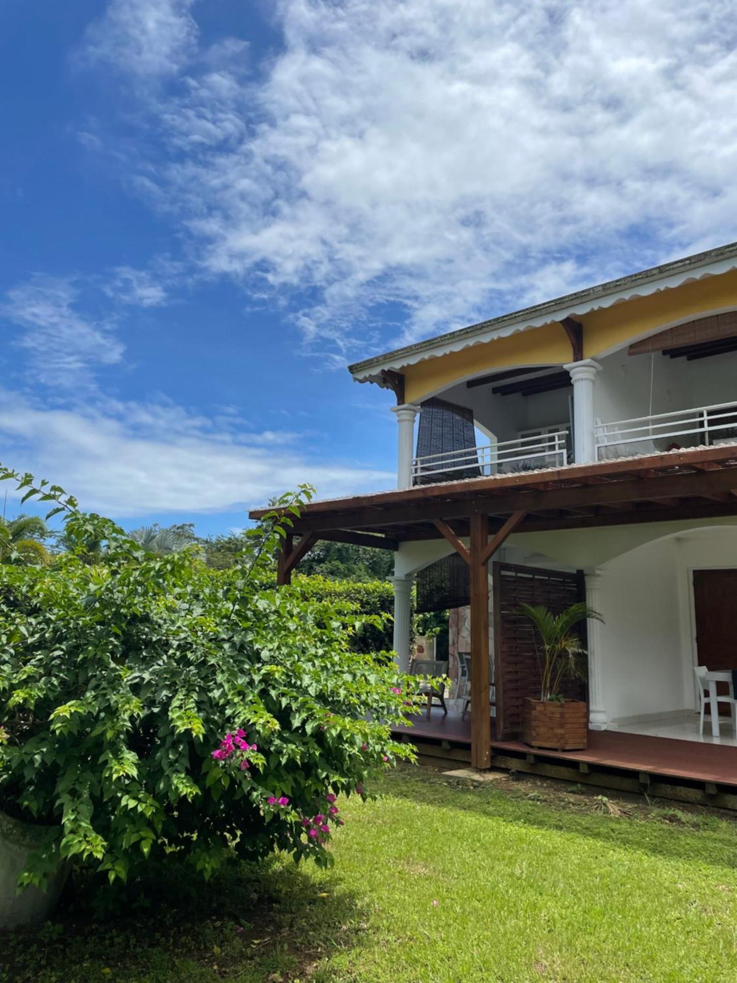 Appartement Coeur De Papillon Baie-Mahault Esterno foto