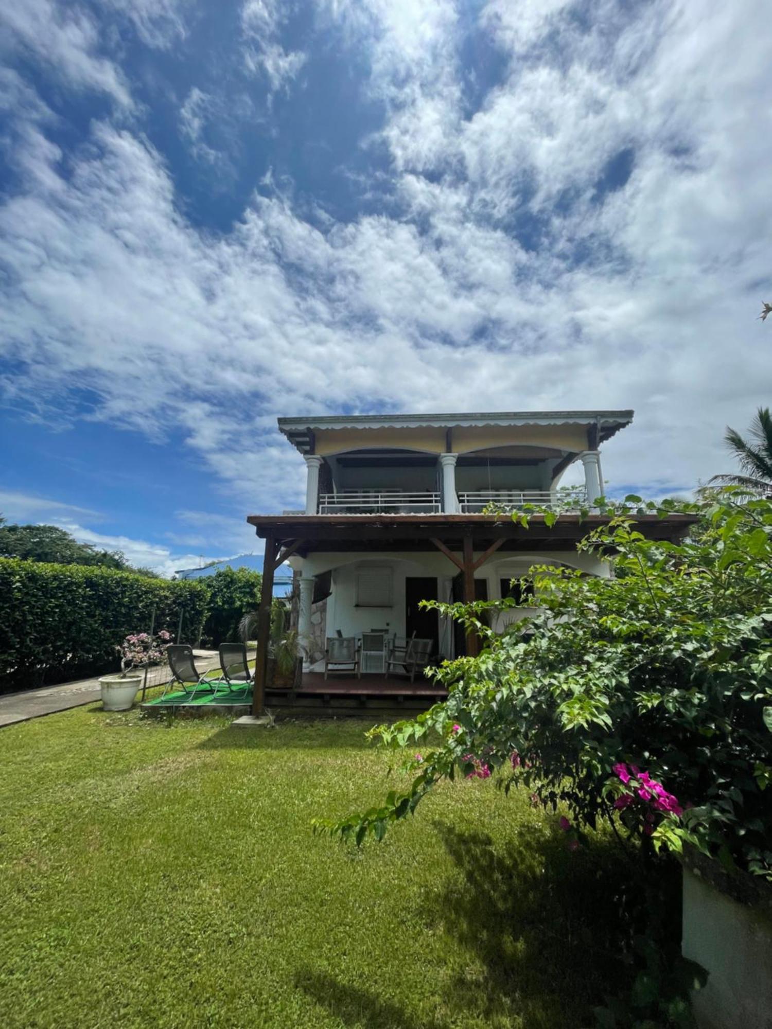 Appartement Coeur De Papillon Baie-Mahault Esterno foto